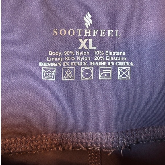 XL Women's Athletic Wear Bundle – Danskin, All in Motion, Soothfeel (5 Pieces) - Picture 15 of 16